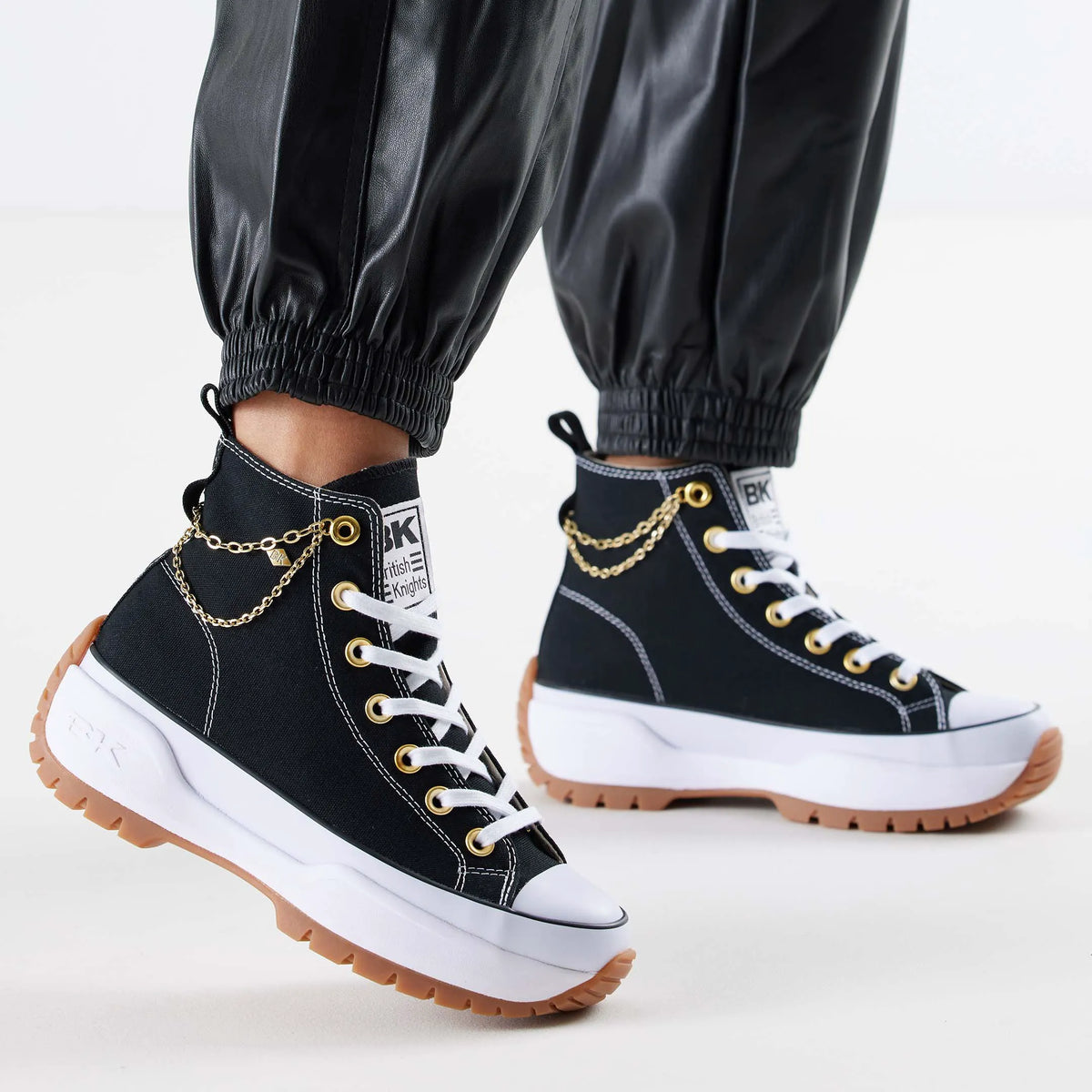 Black/Gold