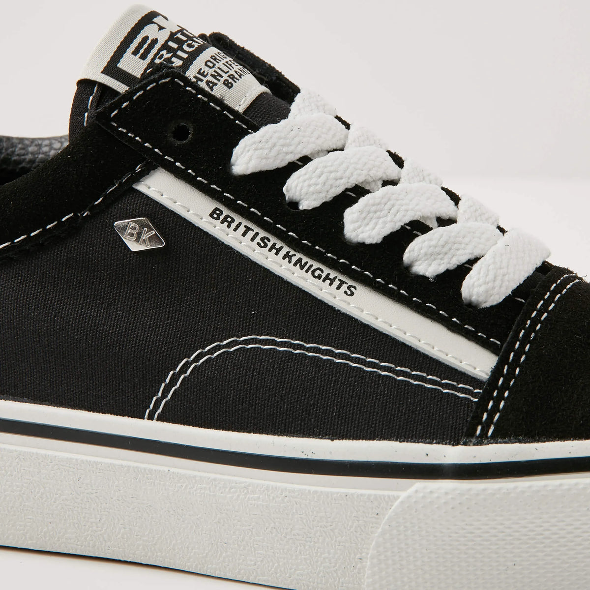 Black/White