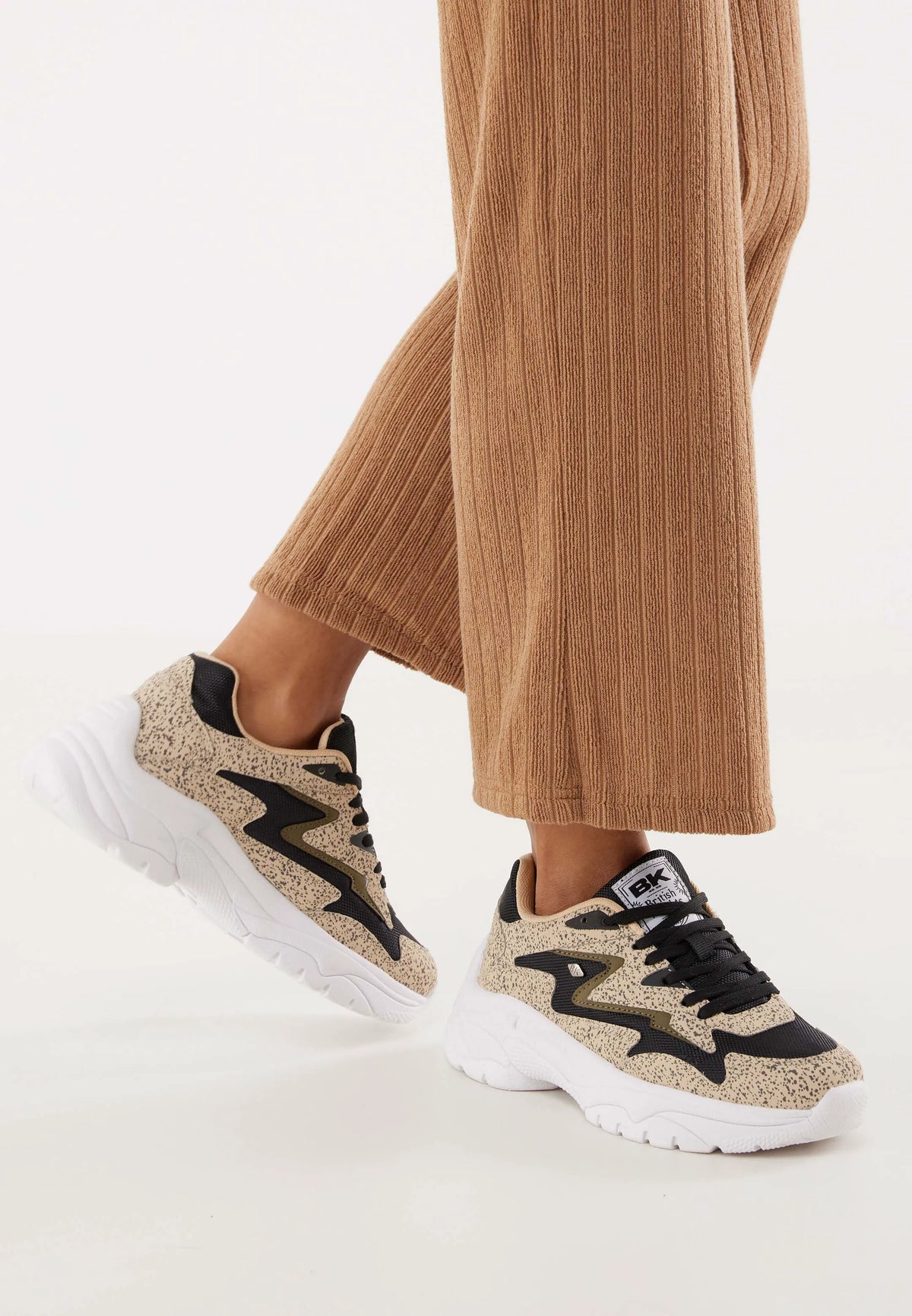 Beige Cheetah/Black